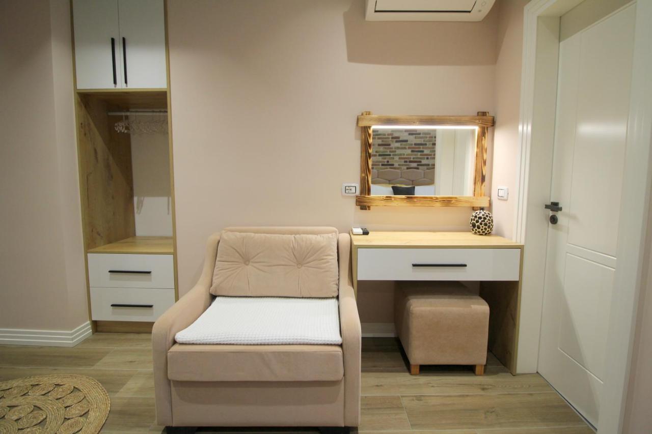 Ngjela Apartamento